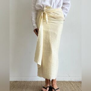 DONNI. linen wrap